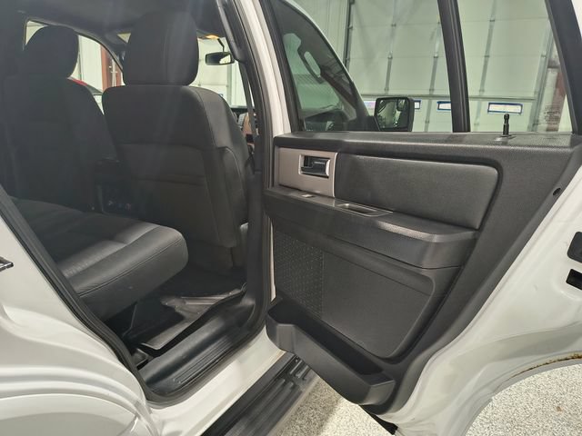 Used 2017 Ford Expedition XLT AWD/4WD image 19