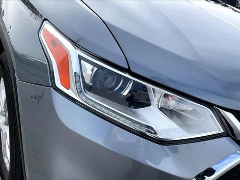 Used 2021 Chevrolet Traverse LS w/ LPO, Floor Liner Package image 30