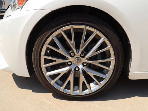 Used 2015 Lexus IS 250 RWD image 10