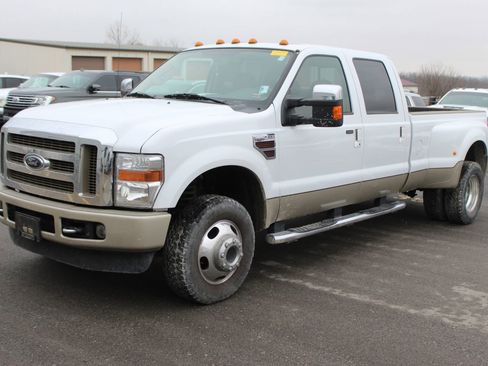 Used 2008 Ford F350 King Ranch image 2