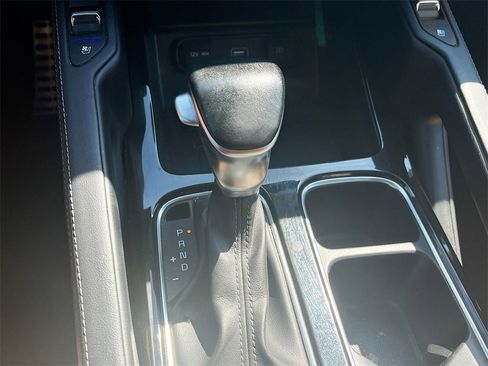 Used 2021 Kia Telluride SX w/ Towing Package image 17