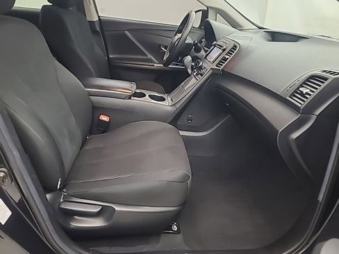 Used 2013 Toyota Venza LE image 13