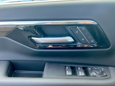 New 2026 Chevrolet Suburban High Country AWD/4WD image 20