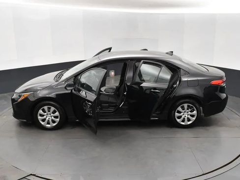 Used 2023 Toyota Corolla LE FWD image 7