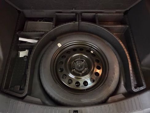 Used 2015 Ford Escape Titanium AWD/4WD image 13