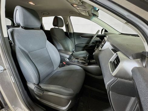 Used 2016 Kia Sorento L FWD image 23