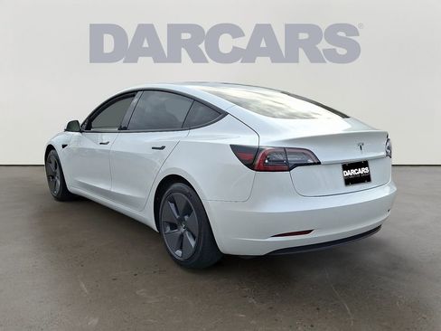 Used 2021 Tesla Model 3 Standard Range Plus image 4