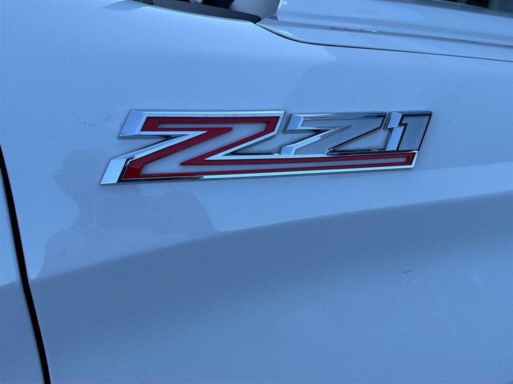 Used 2025 Chevrolet Silverado 1500 RST w/ RST All Star Premium Package AWD/4WD image 4