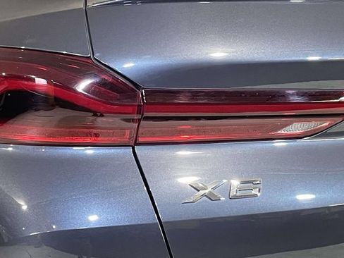 Used 2021 BMW X6 xDrive40i w/ M Sport Package AWD/4WD image 16