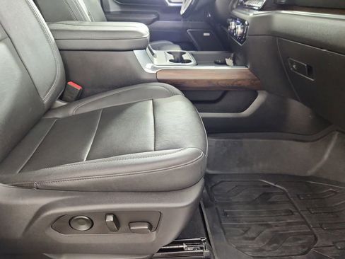 Used 2024 GMC Sierra 2500 SLT w/ SLT Convenience Package image 13