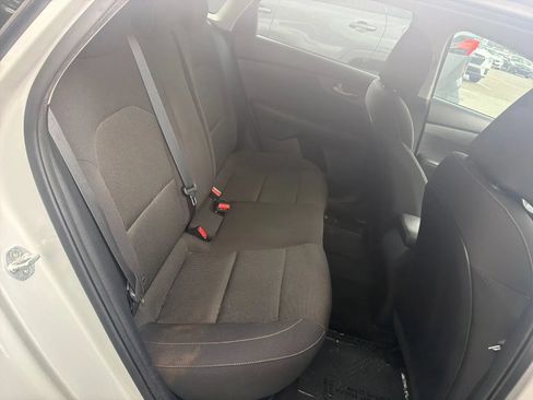 Used 2019 Kia Forte LXS FWD image 17