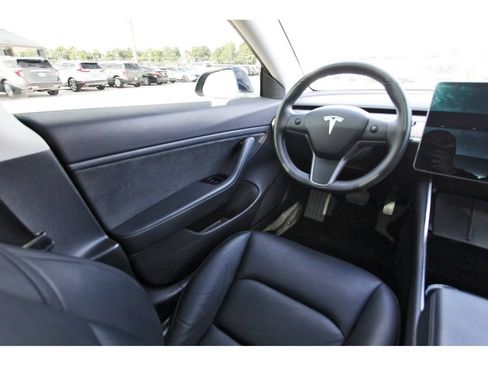 Used 2019 Tesla Model 3 Performance AWD/4WD image 11