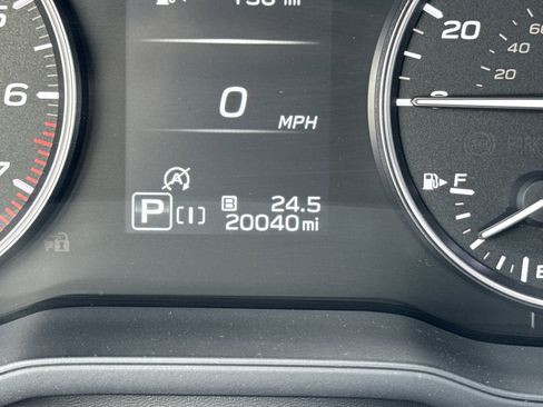 Used 2024 Subaru Crosstrek 2.0i Premium image 19