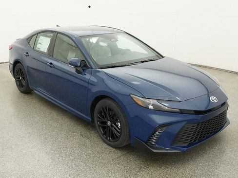 New 2026 Toyota Camry SE FWD image 13