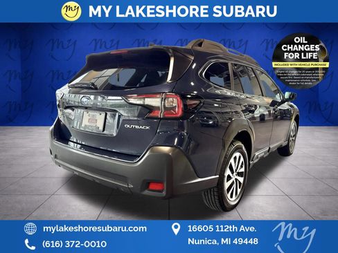 Certified 2025 Subaru Outback Premium AWD/4WD image 9