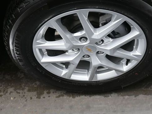 Used 2024 Chevrolet Equinox LT image 30