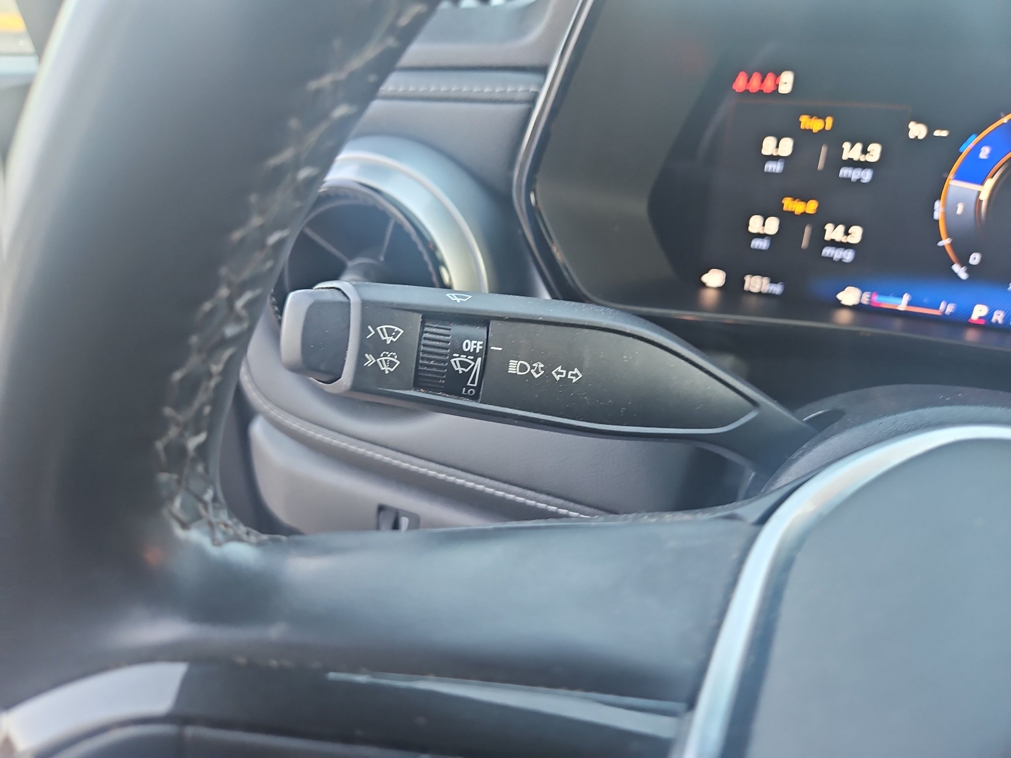 Used 2024 Chevrolet Colorado LT w/ LT Convenience Package RWD image 15