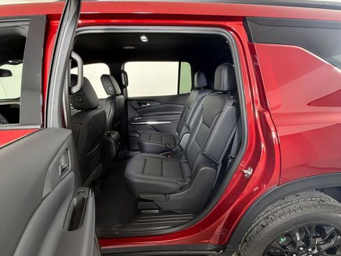 New 2026 Chevrolet Traverse LT w/ Midnight/Sport Edition image 16