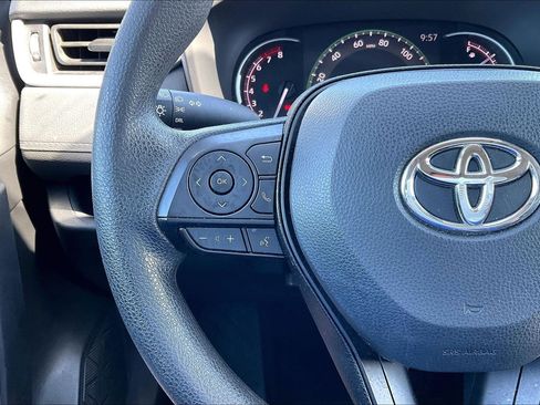 Used 2024 Toyota RAV4 LE AWD/4WD image 11