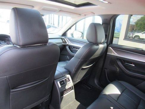 Used 2025 MAZDA CX-90 3.3 Turbo w/ Preferred Package AWD/4WD image 16