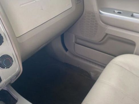 Used 2008 Mercury Mariner 2WD image 22