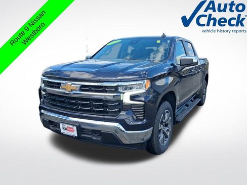 Used 2023 Chevrolet Silverado 1500 LT AWD/4WD image 4