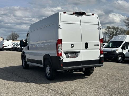 New 2026 RAM ProMaster 1500 w/ Convenience Group image 5