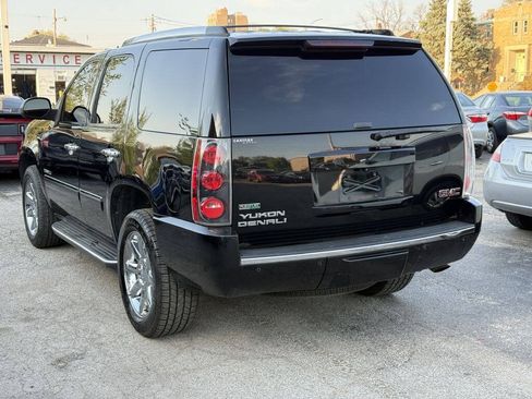 Used 2011 GMC Yukon Denali AWD/4WD image 5