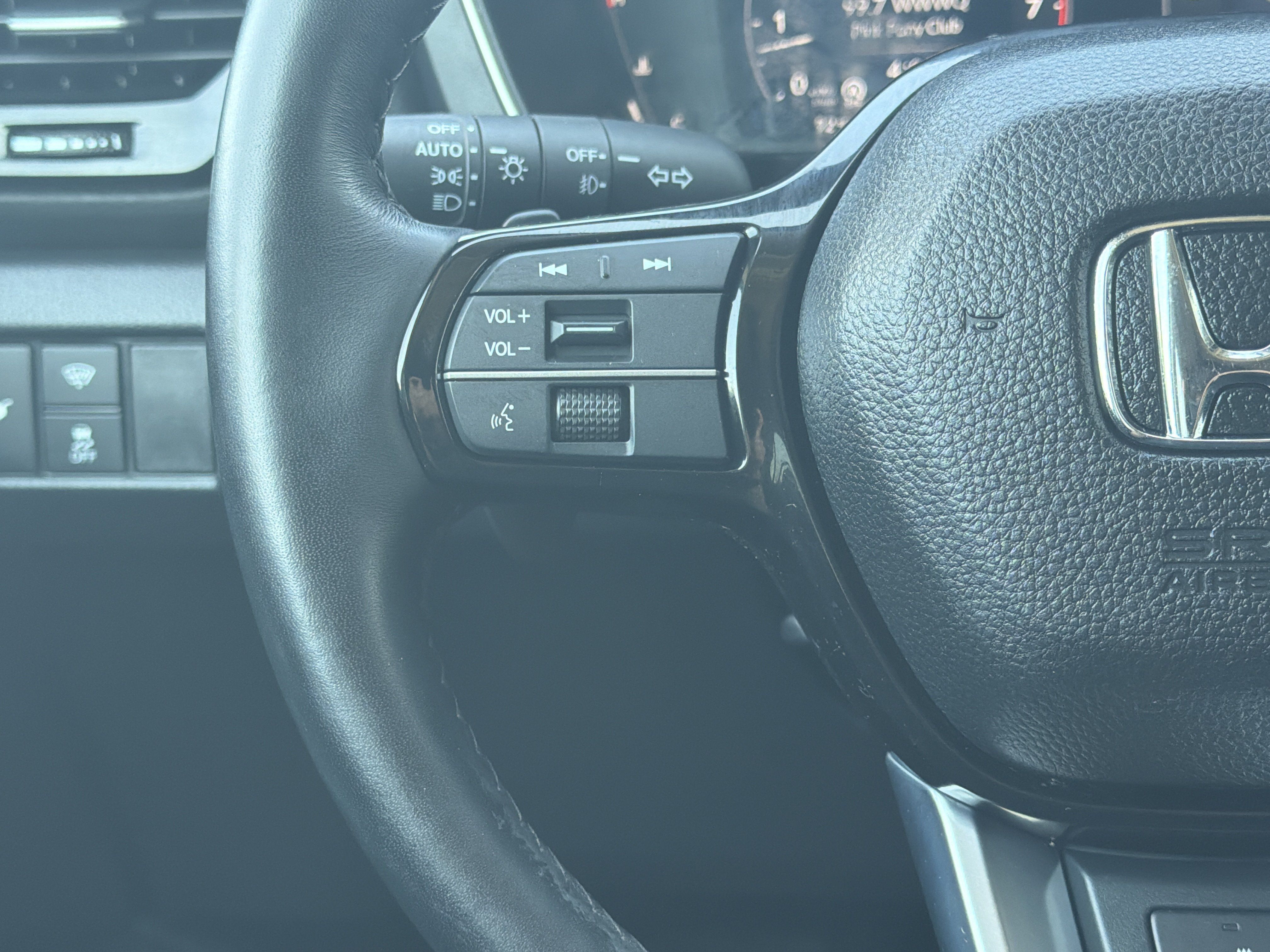 Used 2024 Honda Pilot Elite image 18