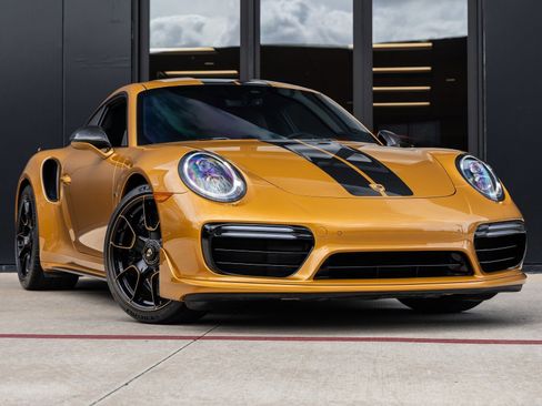 Used 2018 Porsche 911 Turbo S image 6
