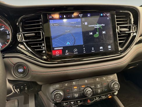 Used 2025 Dodge Durango GT AWD/4WD image 19
