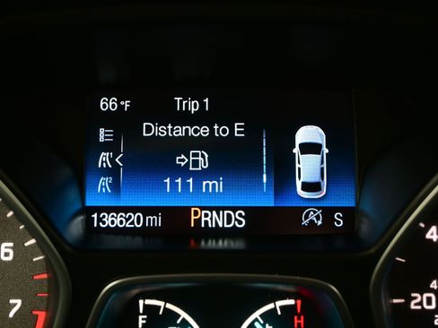 Used 2018 Ford Escape Titanium AWD/4WD image 26