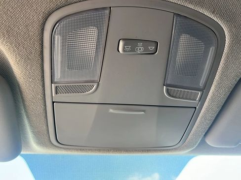 Used 2017 Hyundai Elantra SE image 23