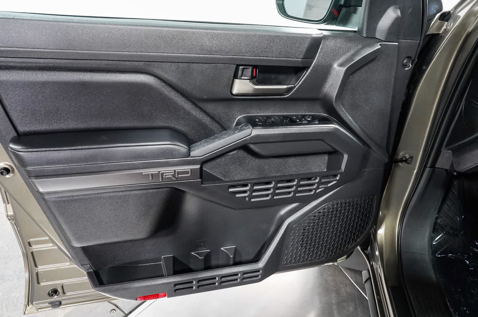 Certified 2024 Toyota Tacoma TRD Sport AWD/4WD image 21