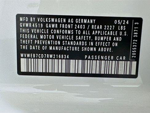 Used 2024 Volkswagen Golf R AWD/4WD image 37
