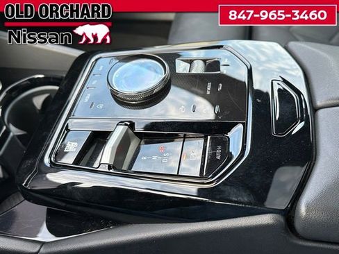 Used 2024 BMW 530i xDrive AWD/4WD image 19