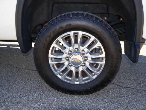 Used 2022 Chevrolet Silverado 3500 High Country AWD/4WD image 35