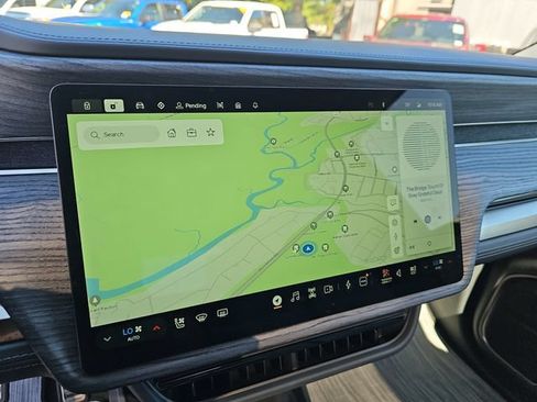 Used 2022 Rivian R1T Adventure AWD/4WD image 16