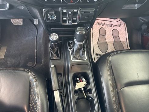 Used 2021 Jeep Wrangler Unlimited Sahara image 13