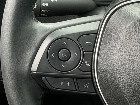 Used 2025 Toyota Corolla SE FWD image 14