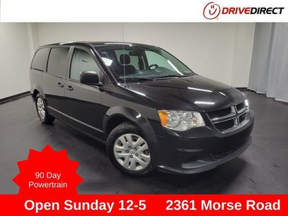 Used 2019 Dodge Grand Caravan SE w/ UConnect Hands-Free Group