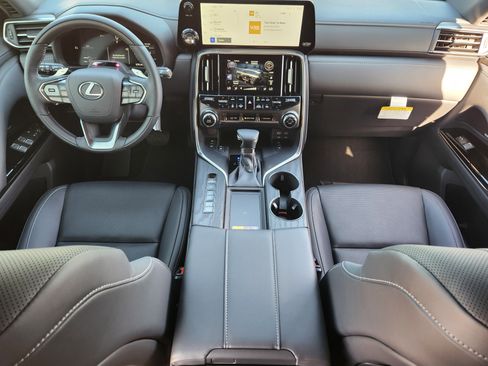 New 2025 Lexus LX 600 4WD w/ Luxury Package image 19