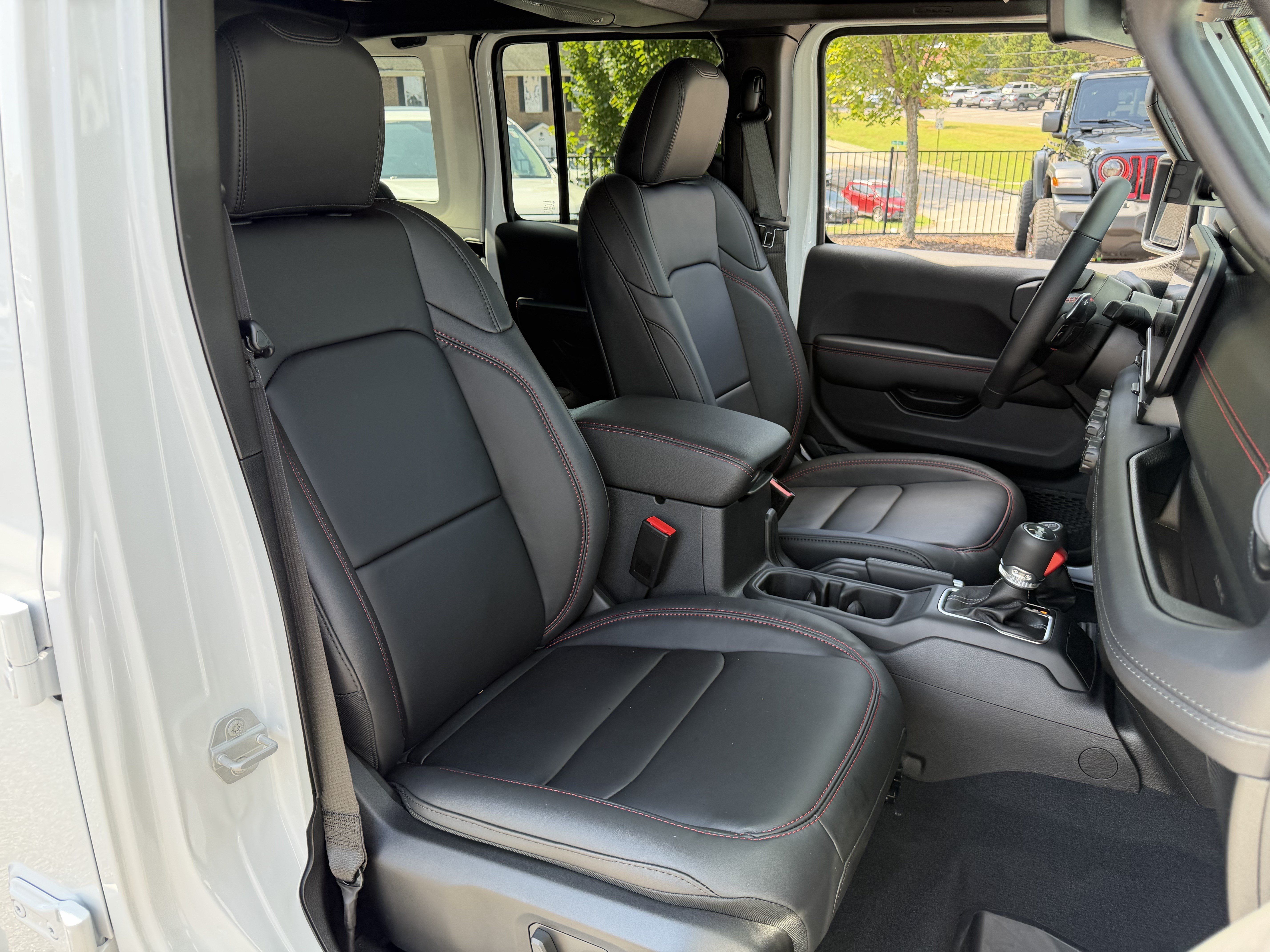 Used 2026 Jeep Wrangler Unlimited Rubicon 392 w/ Quick Order Package 27X Moab AWD/4WD image 36