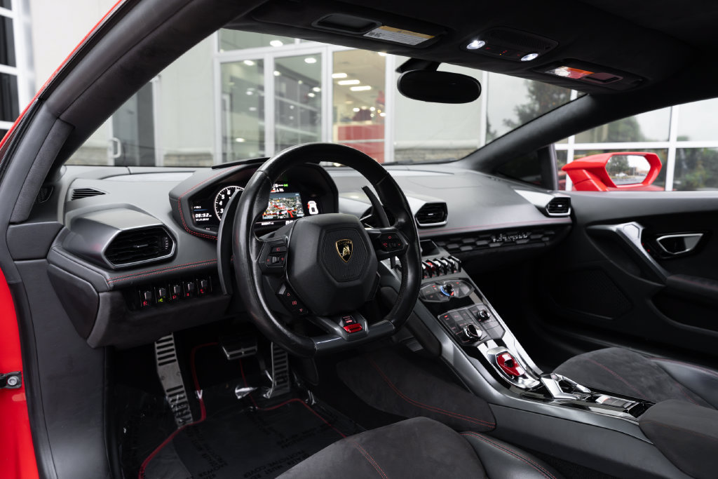 Used 2015 Lamborghini Huracan LP 610-4 AWD/4WD image 23