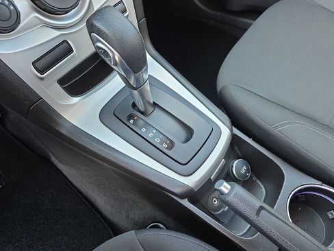 Used 2016 Ford Fiesta SE image 10