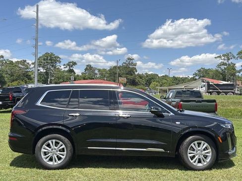 Used 2023 Cadillac XT6 Luxury FWD image 5