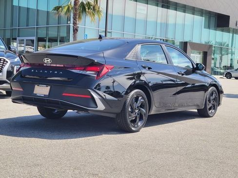 New 2026 Hyundai Elantra Sport FWD image 4