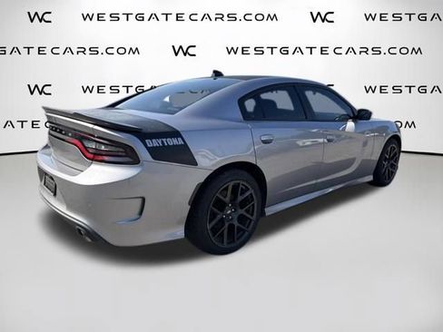 Used 2017 Dodge Charger R/T RWD image 7
