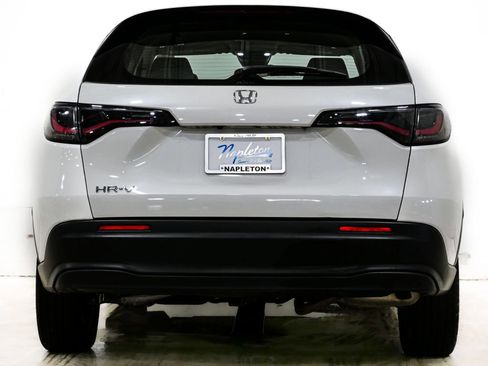Used 2023 Honda HR-V LX image 7
