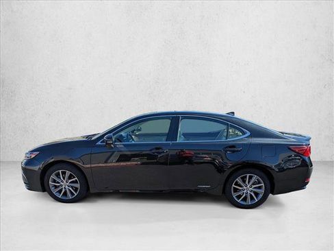 Used 2016 Lexus ES 300h image 9